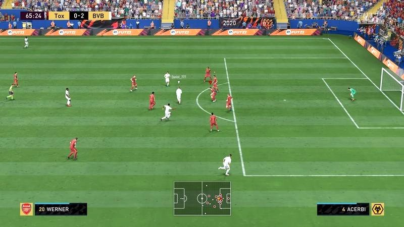 Jak bronić w FIFA 22? Skuteczne odbiory i obrona bez chaosu